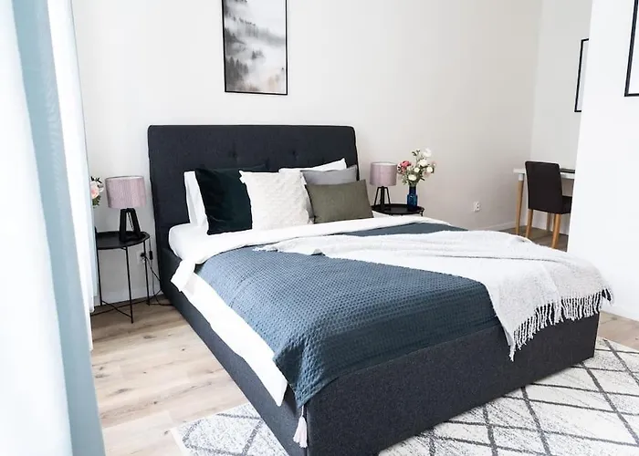 Apartament Deluxe 2bdrs In District Center